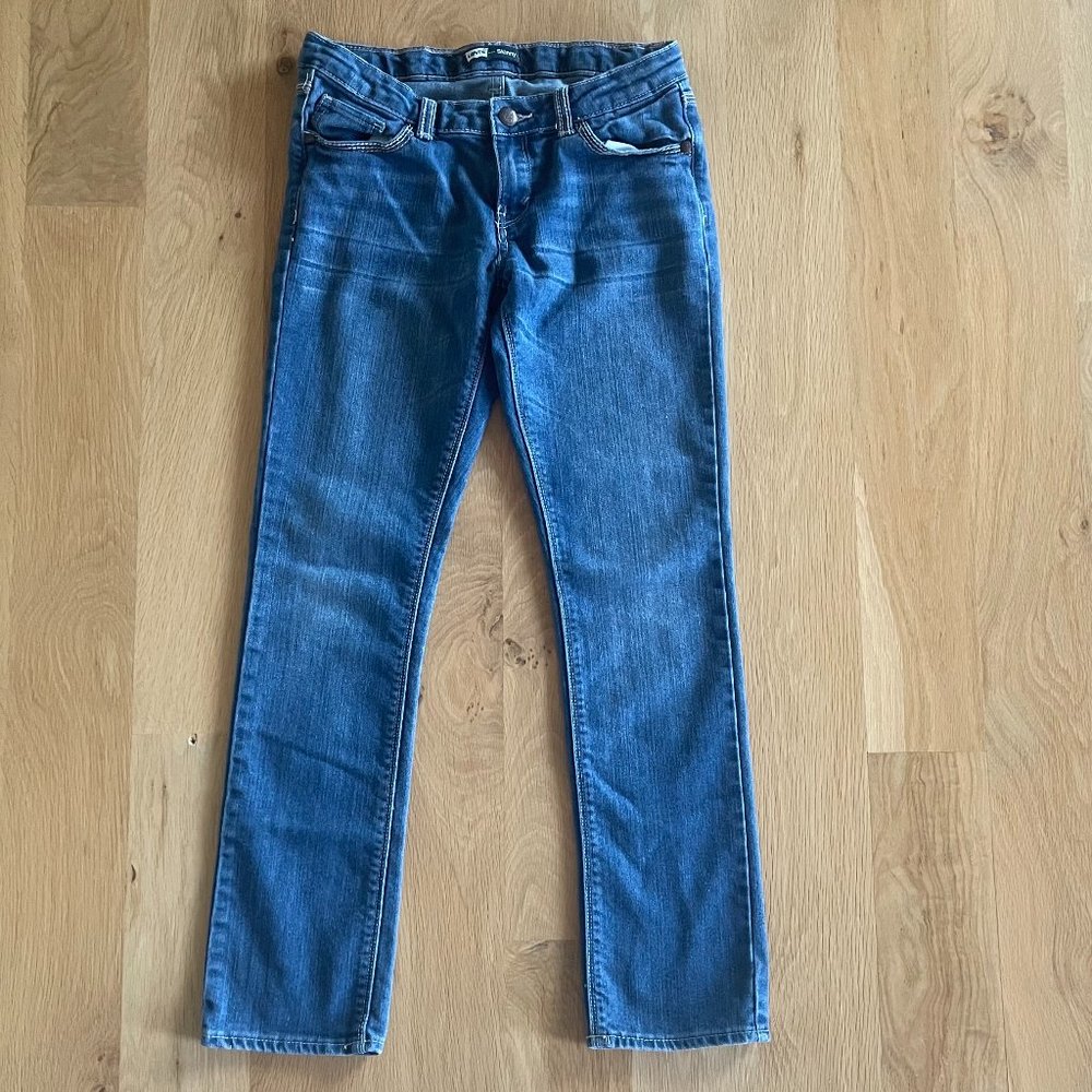 LEVIS STRAUSS & CO. 710 Skinny Jeans